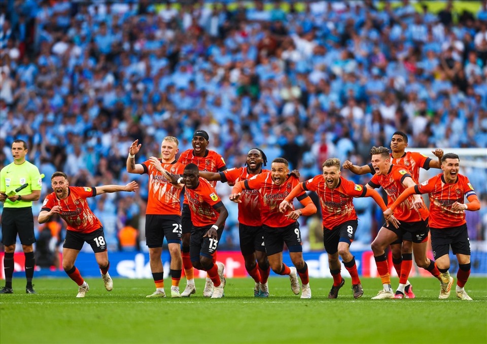 Câu lạc bộ bóng đá Luton Town hiện tại đang đi đúng hướng phát triển